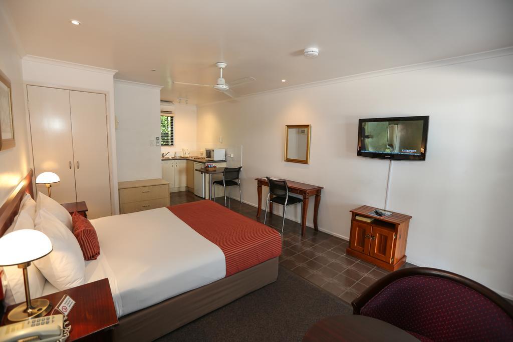 Central Studio Accommodation Gladstone Room photo
