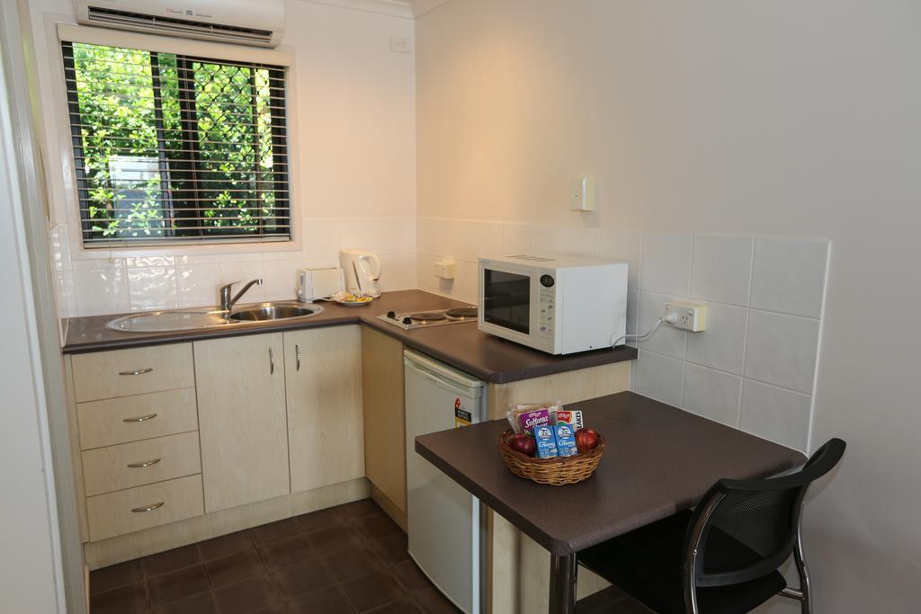 Central Studio Accommodation Gladstone Room photo